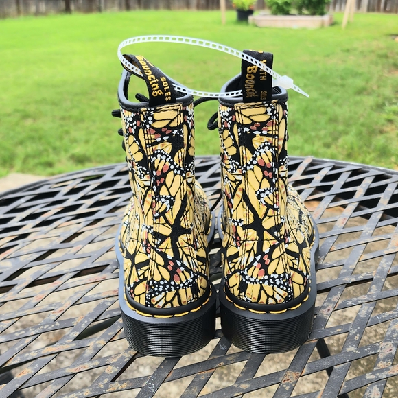Size 7- Womens Dr. Martens 1460 8-Eye Boot Butterfly Yellow Boots Shoes New - Picture 5 of 13